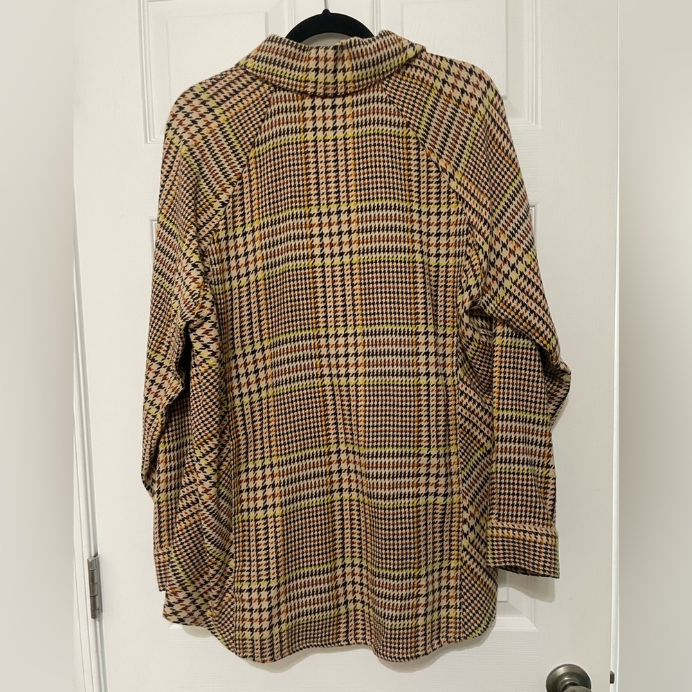 CAbi Yorkshire Shacket - Size M - Picture 4 of 6